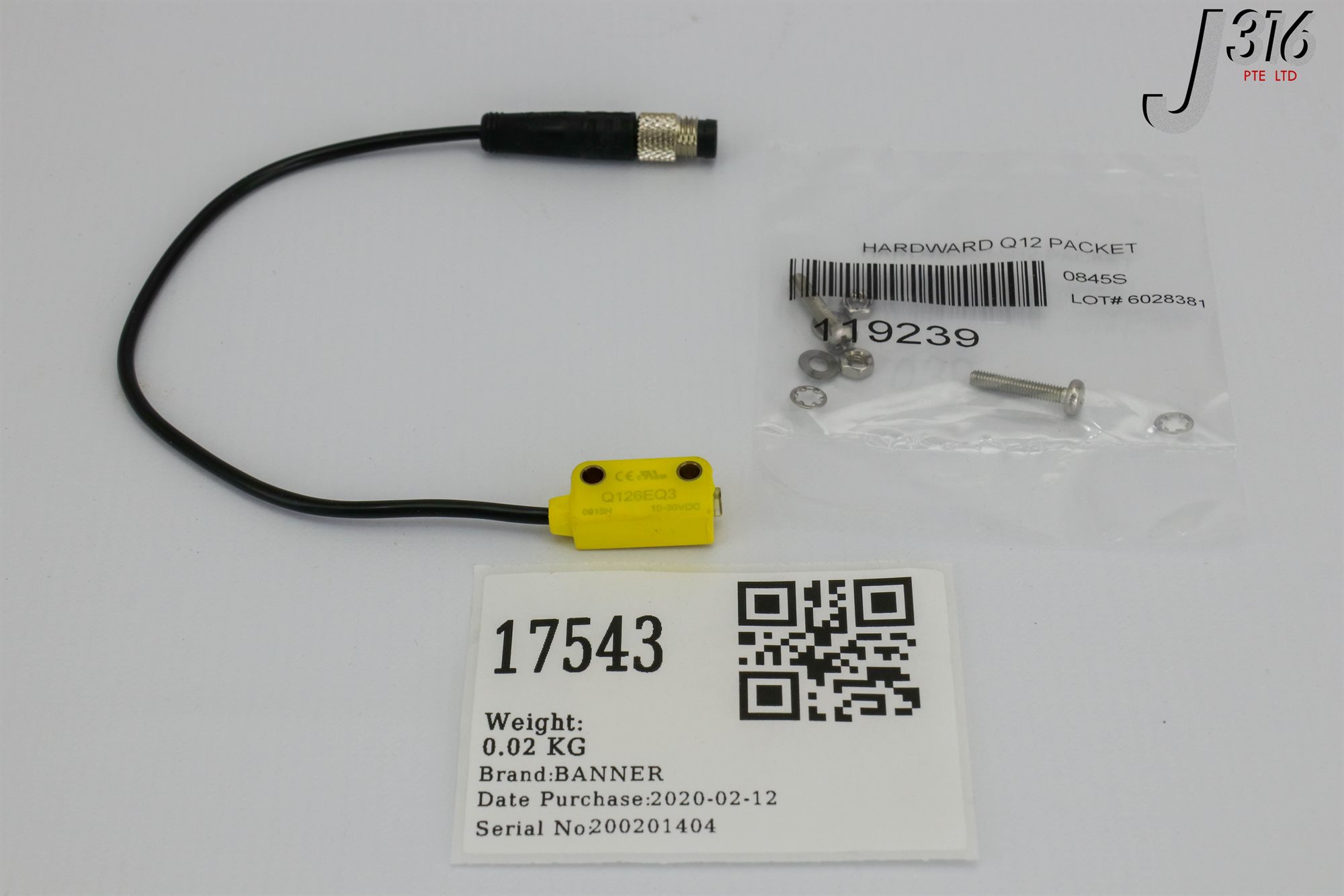【P】 17543 BANNER MINIATURE SELF-CONTAINED SENSOR, 74192 (NEW IN OPEN